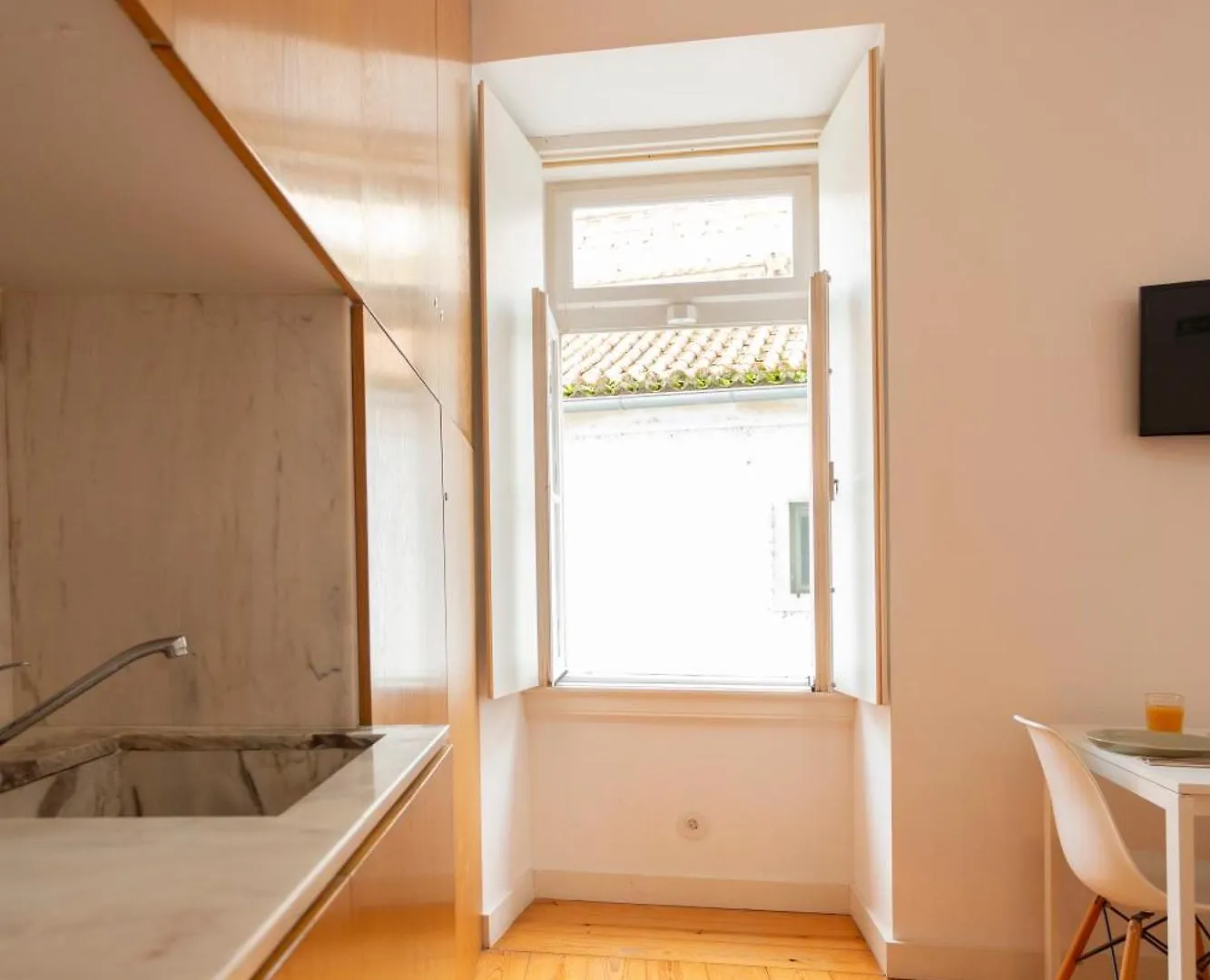 Vinum Apartments Coimbra 0*,